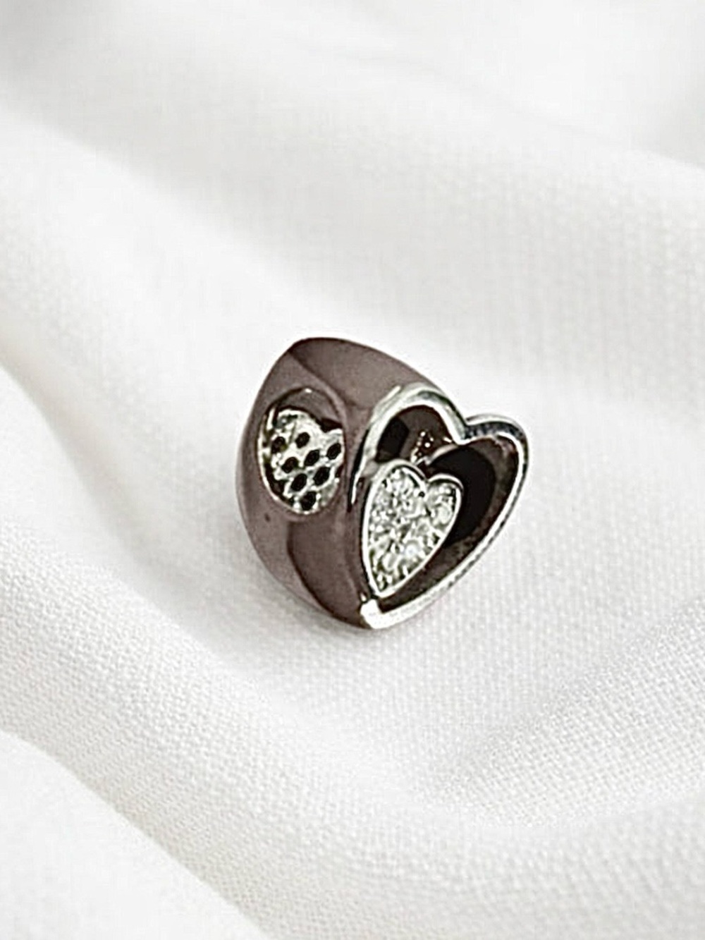 Hearts love charm with cubic zirconia stones - Picture 3 of 3